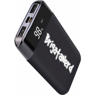 Powerbank GameOver de 10.000 mah de carga rapida con doble USB normal y de Tipo C Brigata Nerd - 1